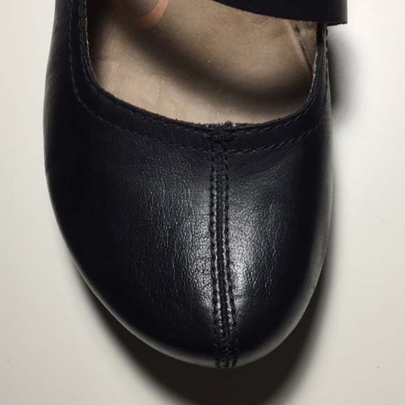 Mary Jane like leather OTBT Shoes - Picture 4 of 5